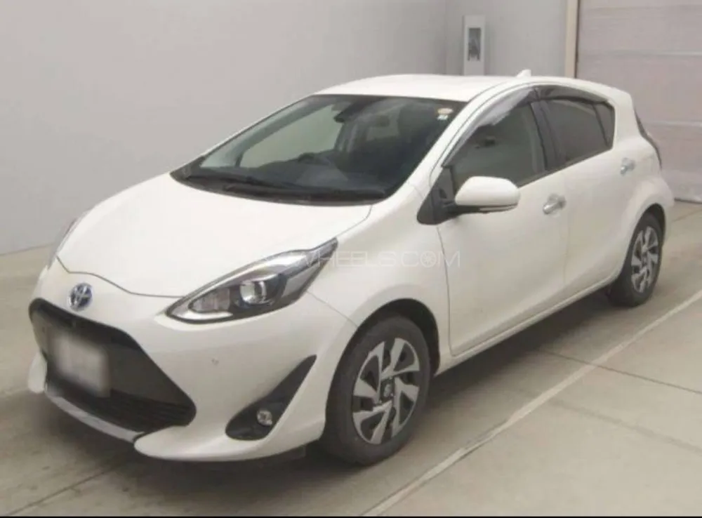 Toyota Aqua 2020 for Sale in Karachi Image-1