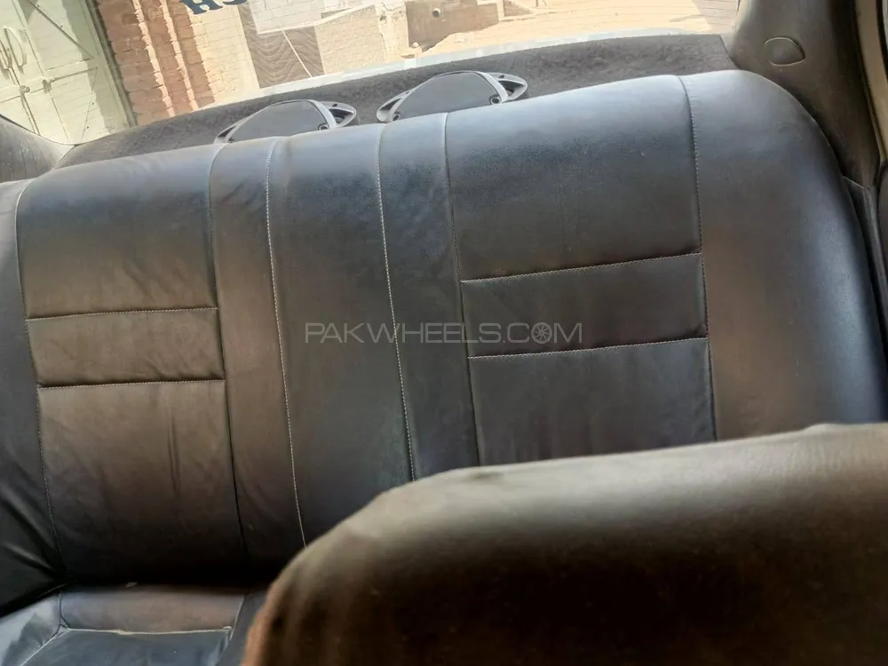 Toyota Corolla 2001 for Sale in Lala musa Image-1