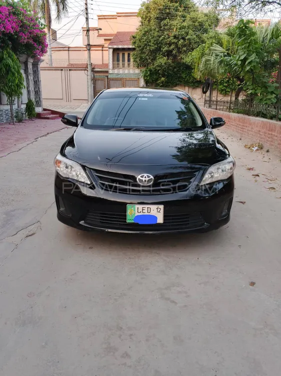 Toyota Corolla 2012 for Sale in Faisalabad Image-1