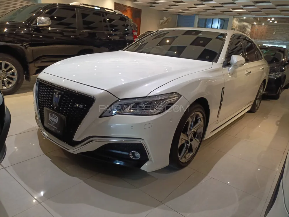 Toyota Crown 2020 for Sale in Islamabad Image-1