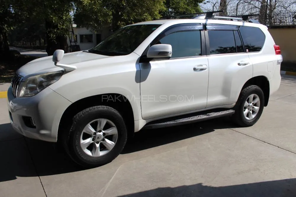 Toyota Prado 2011 for Sale in Islamabad Image-1