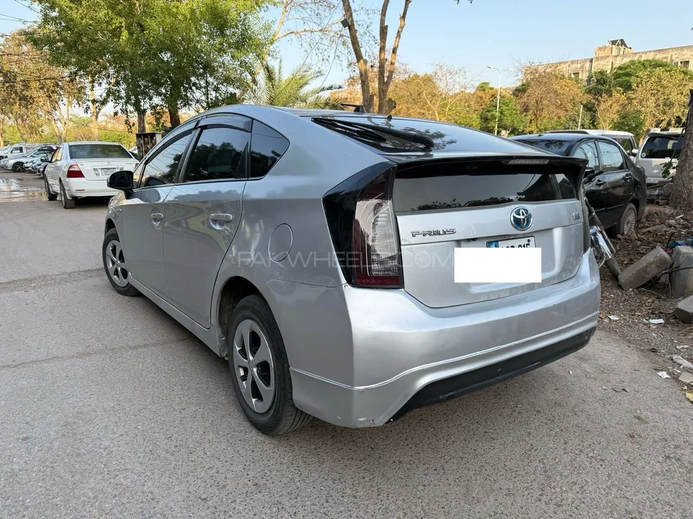 Toyota Prius 2014 for Sale in Islamabad Image-1