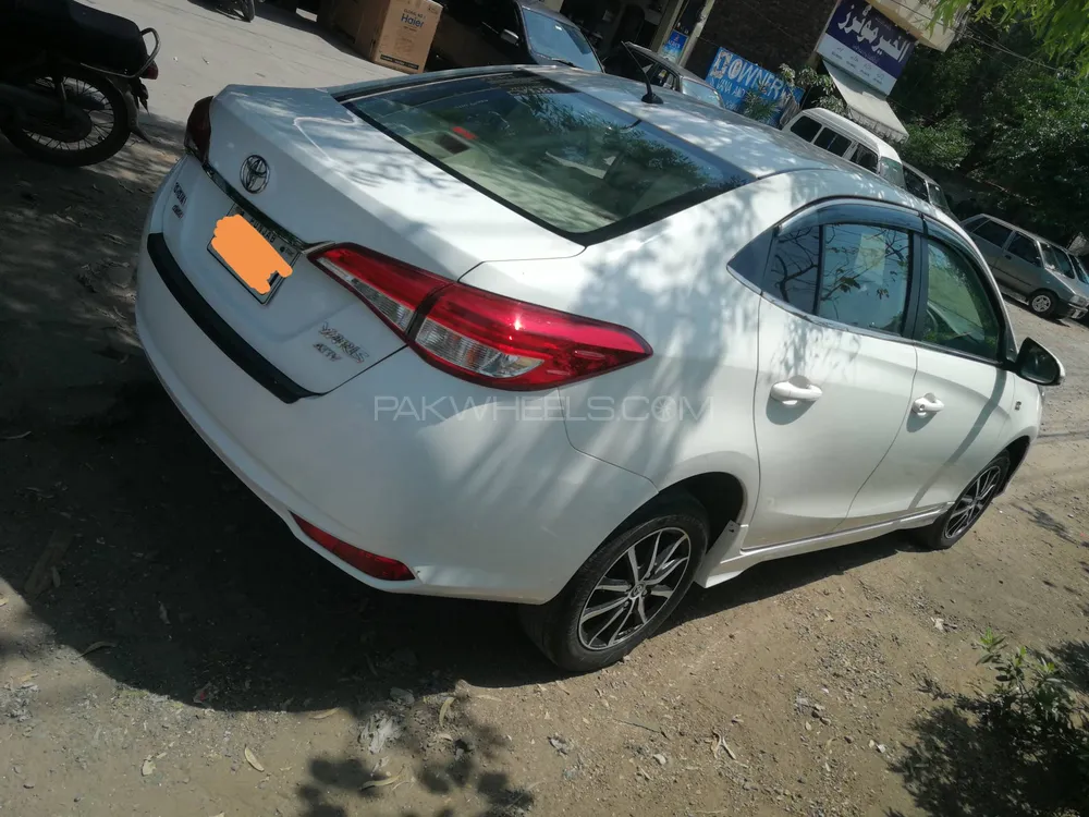 Toyota Yaris Sedan 2021 for Sale in Gujranwala Image-1