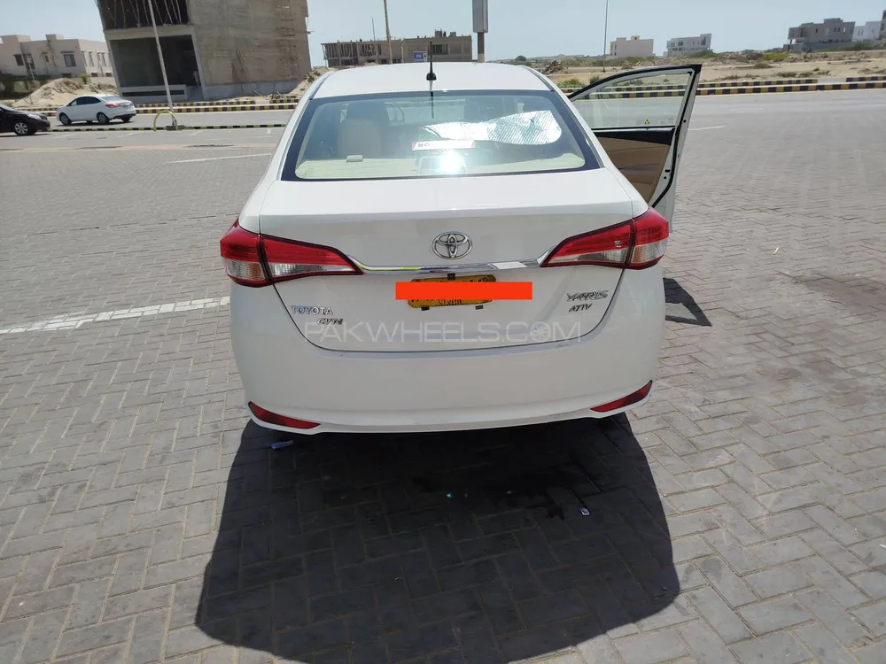 Toyota Yaris Sedan 2022 for Sale in Karachi Image-1
