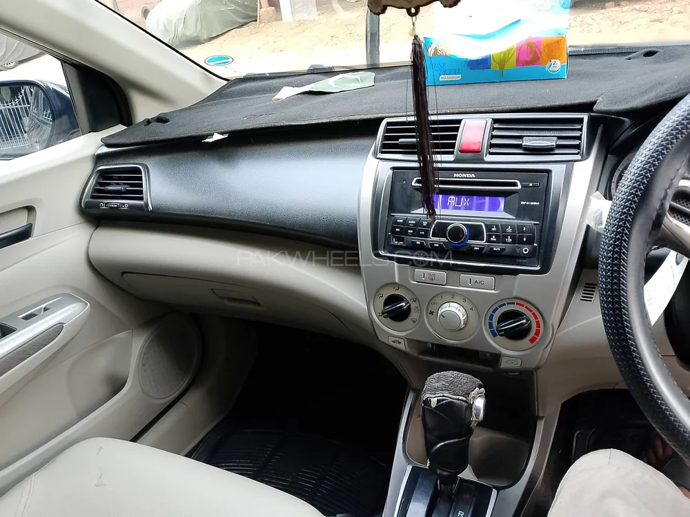 Honda City 2015 for Sale in Karachi Image-1