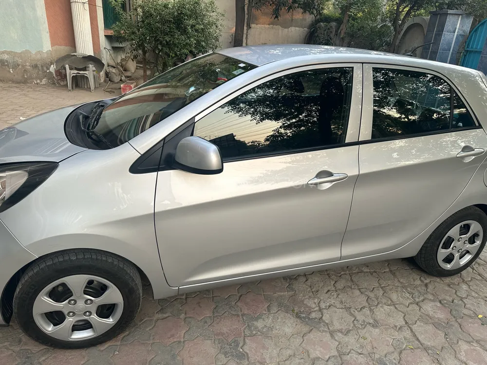 KIA Picanto 2023 for Sale in Lahore Image-1