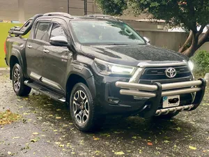 Toyota Hilux Revo V Automatic 2.8 2021 for Sale
