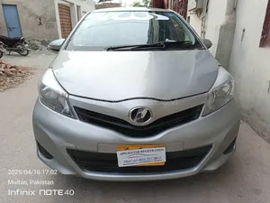 Toyota Vitz F 1.0 2013 for Sale