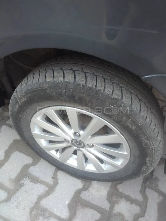 Toyota Corolla 2005 for Sale in Peshawar Image-1