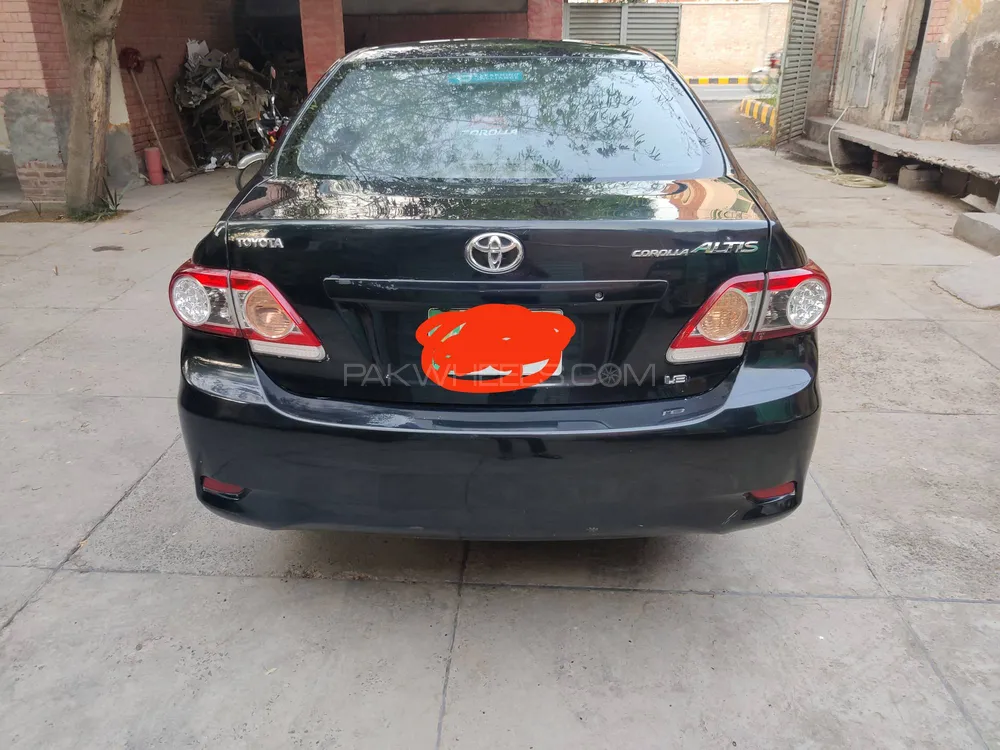 Toyota Corolla 2011 for Sale in Faisalabad Image-1