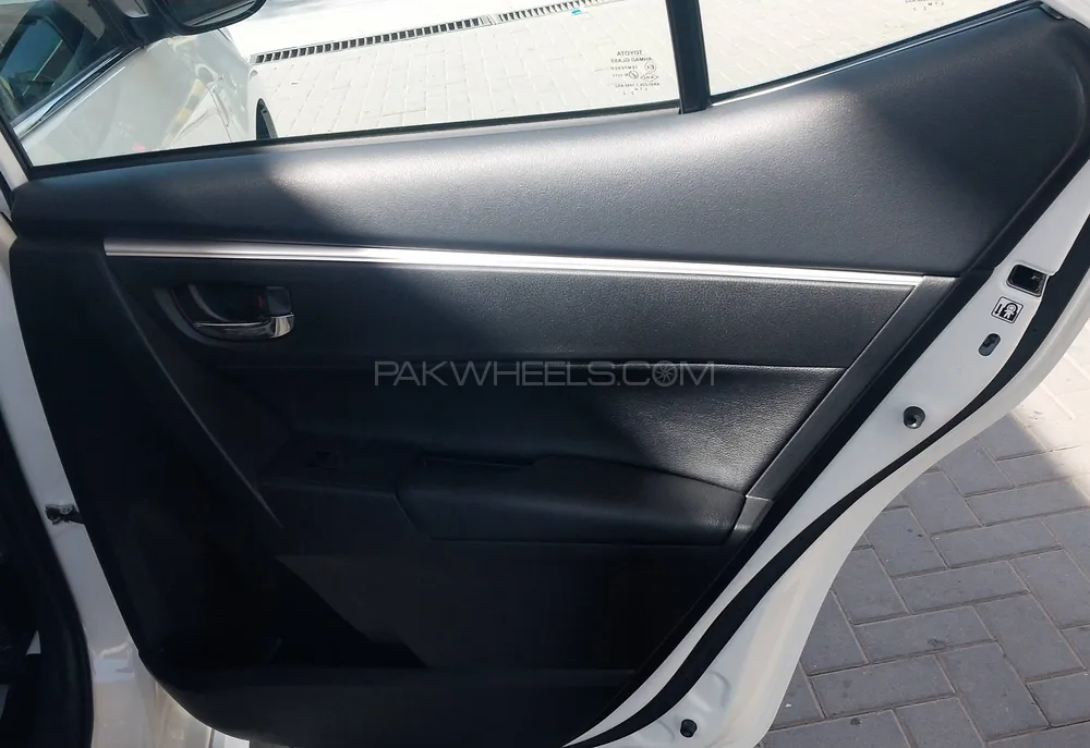 Toyota Corolla 2023 for Sale in Multan Toyota Corolla 2023 for Sale in Multan Image-17