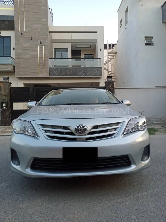 Toyota Corolla 2012 for Sale in Karachi Image-1