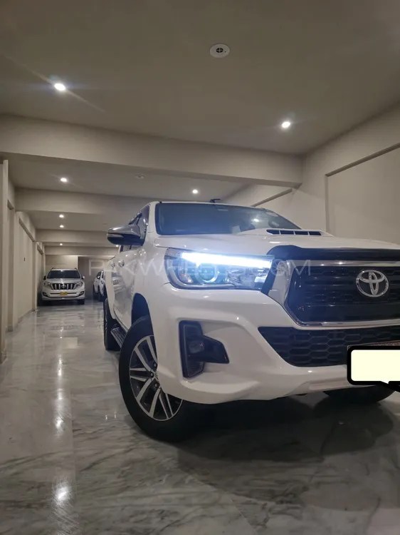 Toyota Hilux 2016 for Sale in Karachi Image-1