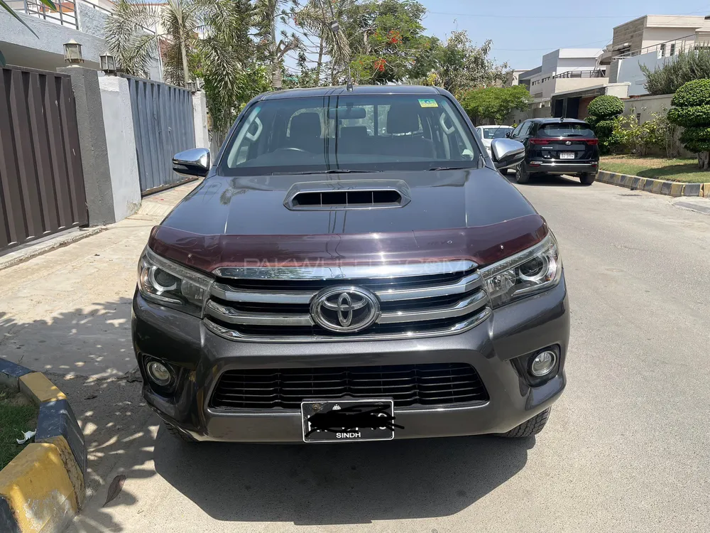 Toyota Hilux 2017 for Sale in Karachi Image-1