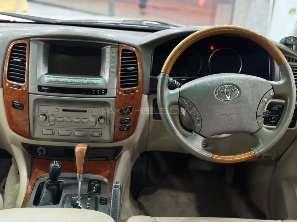 ٹویوٹا لینڈ کروزر 2006 for Sale in راولپنڈی ٹویوٹا لینڈ کروزر 2006 for Sale in راولپنڈی Image-8