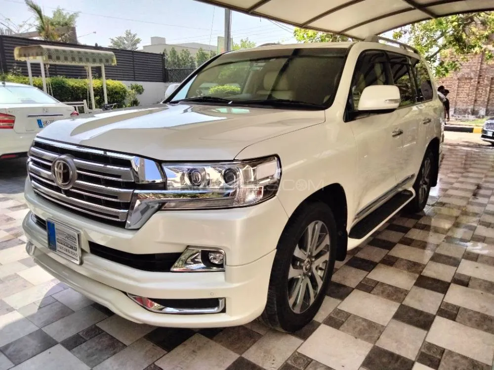 Toyota Land Cruiser 2016 for Sale in Multan Image-1
