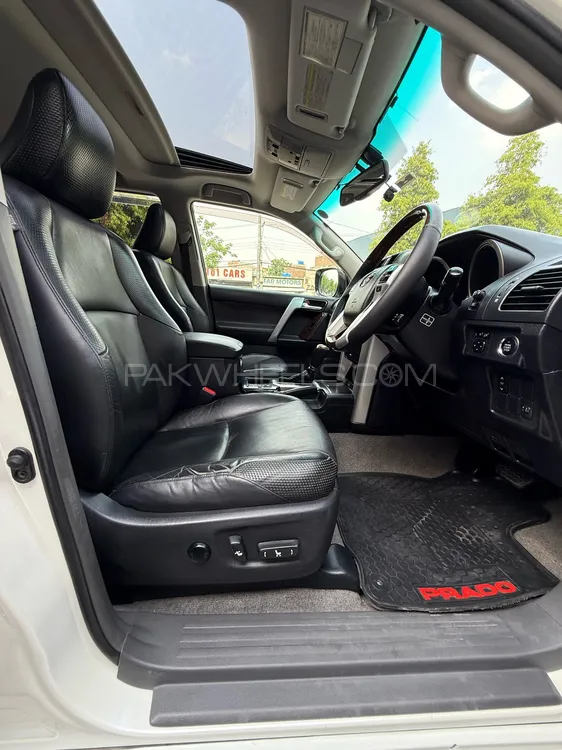 Toyota Prado 2010 for Sale in Lahore Toyota Prado 2010 for Sale in Lahore Image-17