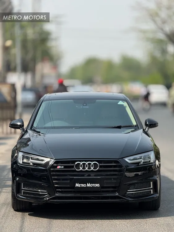 Audi A4 2017 for Sale in Lahore Image-1