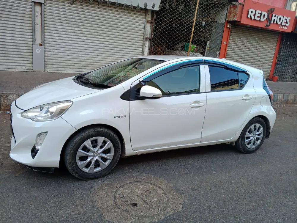 ٹویوٹا اکوا 2017 for Sale in کراچی Image-1