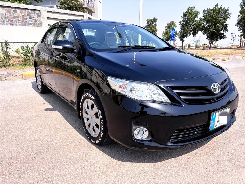 Toyota Corolla 2013 for Sale in Islamabad Image-1