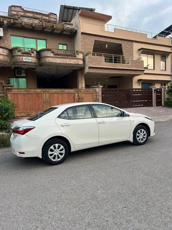 Toyota Corolla 2019 for Sale in Islamabad Image-1