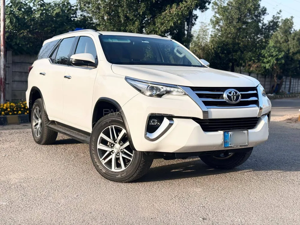 Toyota Fortuner 2021 for Sale in Sialkot Image-1