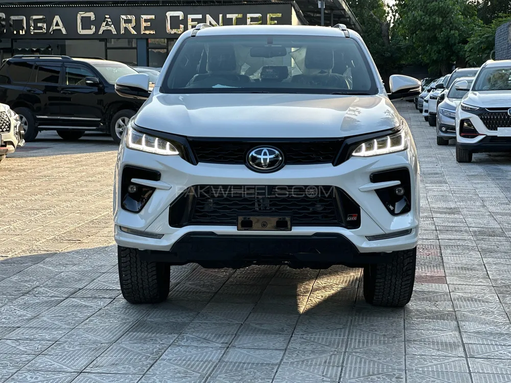 Toyota Fortuner 2025 for Sale in Islamabad Image-1