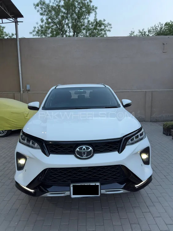 Toyota Fortuner 2022 for Sale in Lahore Image-1