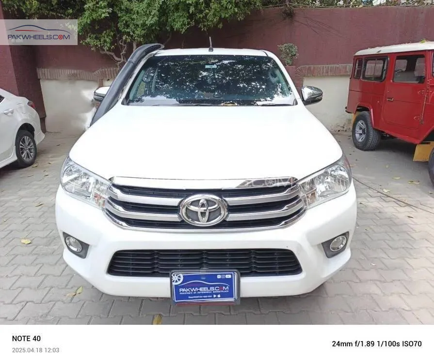 Toyota Hilux 2020 for Sale in Lahore Image-1