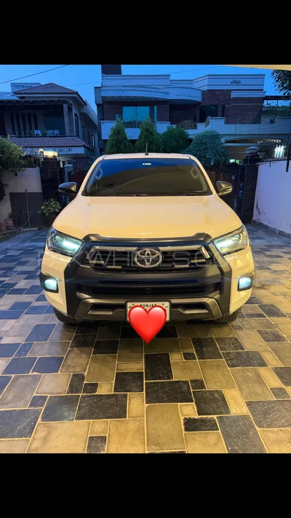 Toyota Hilux 2022 for Sale in Lahore Image-1