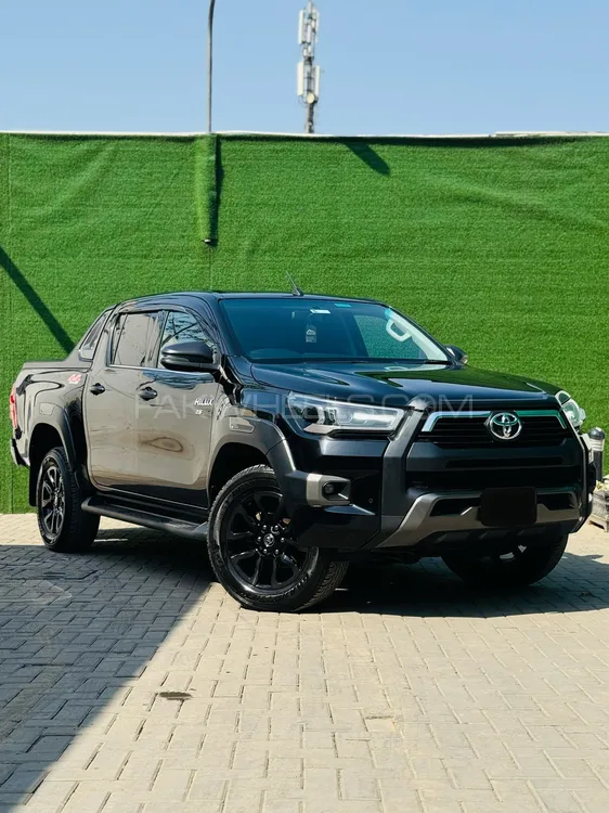 Toyota Hilux 2024 for Sale in Lahore Image-1