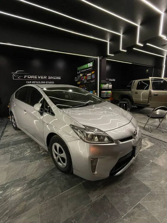 Toyota Prius 2012 for Sale in Islamabad Image-1