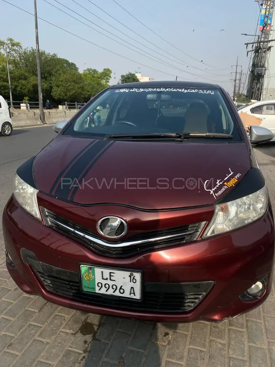 Toyota Vitz 2011 for Sale in Lahore Image-1