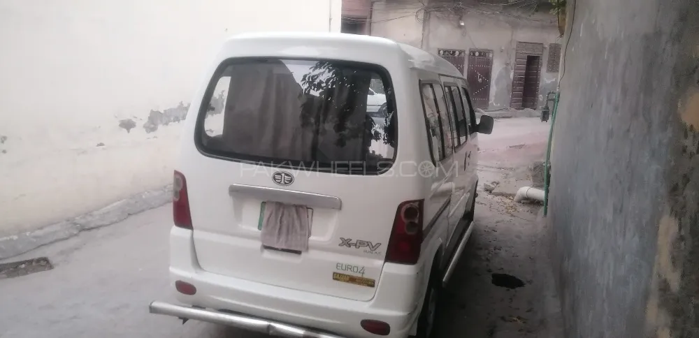 FAW X-PV 2016 for Sale in Lahore Image-1