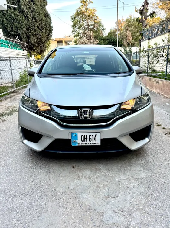 Honda Fit 2015 for Sale in Islamabad Image-1