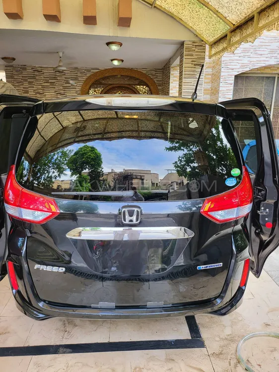 Honda Freed 2016 for Sale in Islamabad Image-1