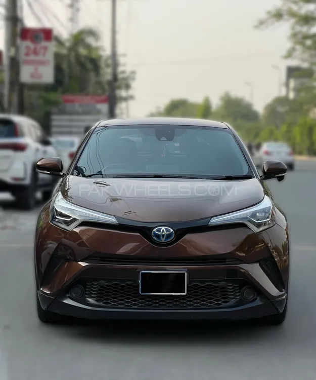 Toyota C-HR 2017 for Sale in Lahore Image-1