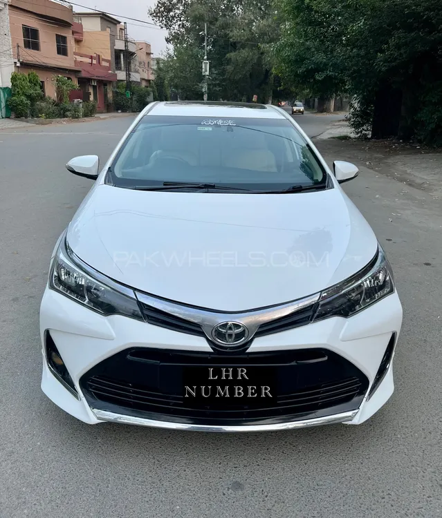 Toyota Corolla 2015 for Sale in Lahore Image-1