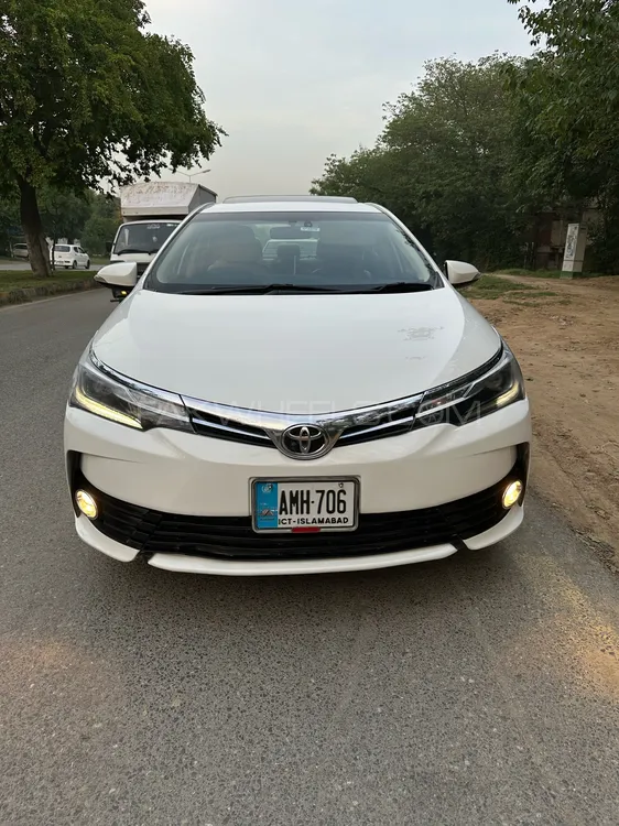 Toyota Corolla 2019 for Sale in Islamabad Image-1