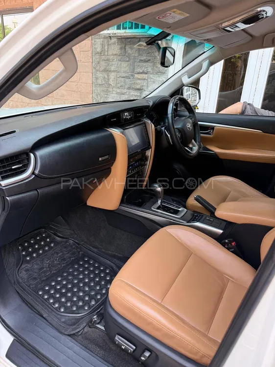 Toyota Fortuner 2021 for Sale in Faisalabad Toyota Fortuner 2021 for Sale in Faisalabad Image-13