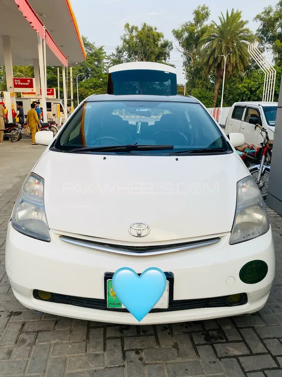 Toyota Prius 2013 for Sale in Faisalabad Image-1