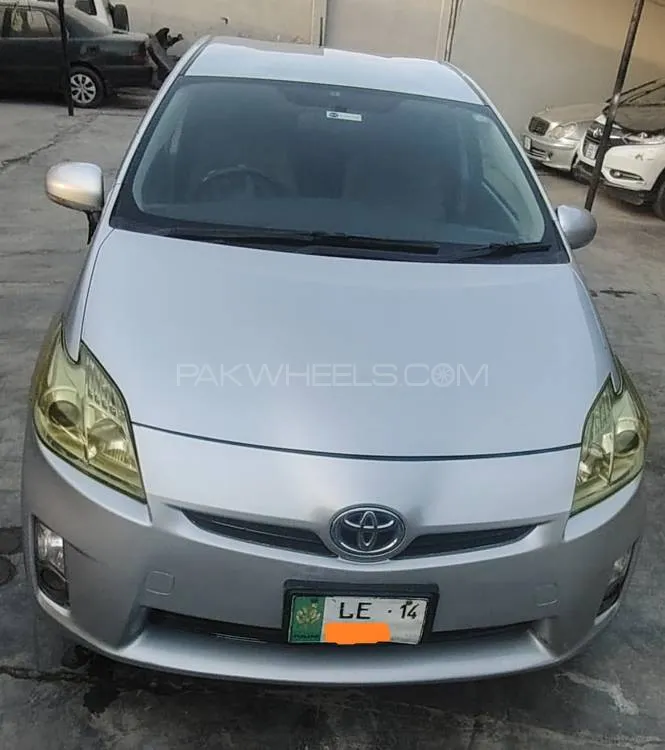 Toyota Prius 2010 for Sale in Lahore Image-1