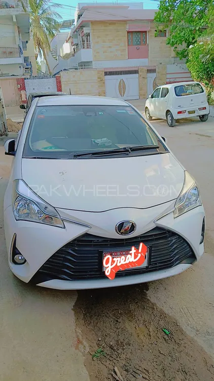 Toyota Vitz 2018 for Sale in Karachi Image-1