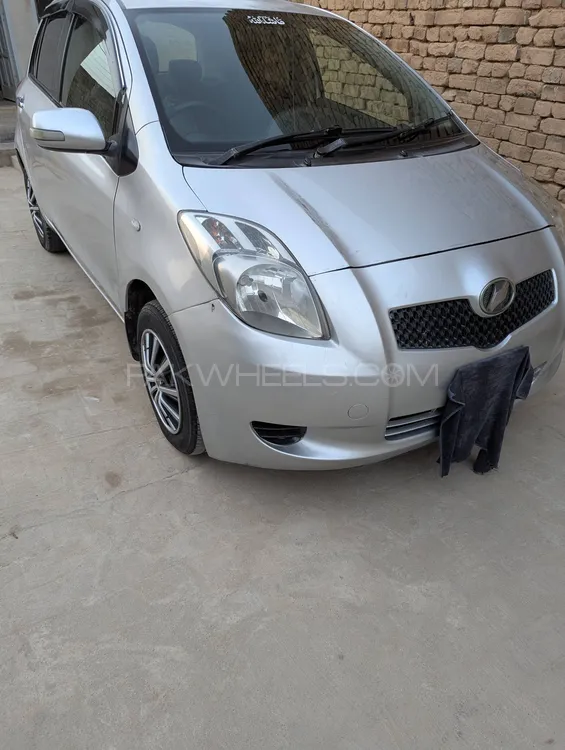 Toyota Vitz 2007 for Sale in Taunsa sharif Image-1