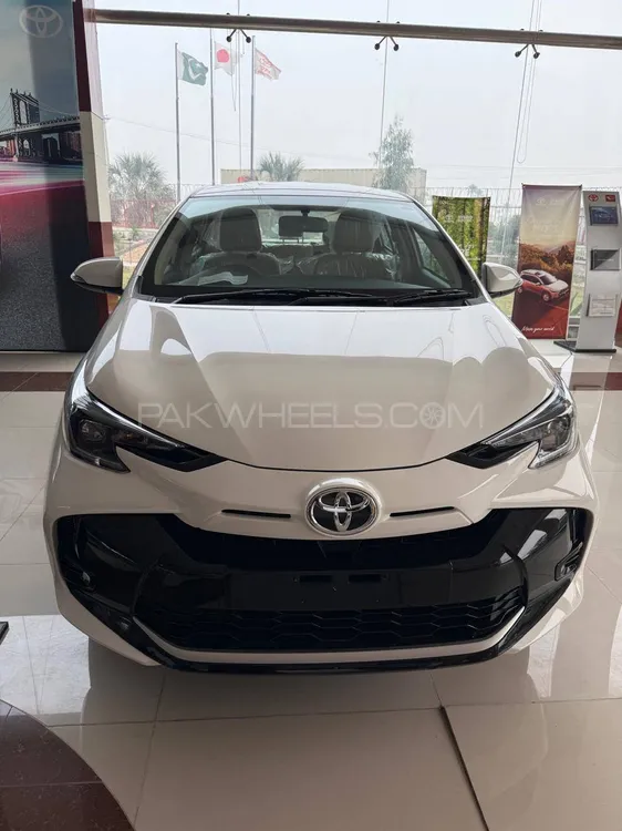 ٹویوٹا یارس سیڈان 2025 for Sale in بہاولپور Image-1