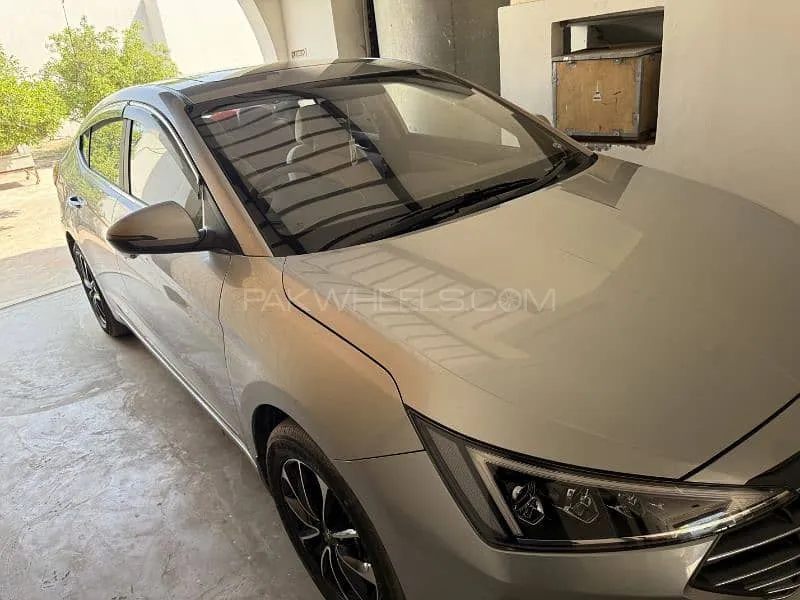 Hyundai Elantra 2022 for Sale in Arifwala Image-1
