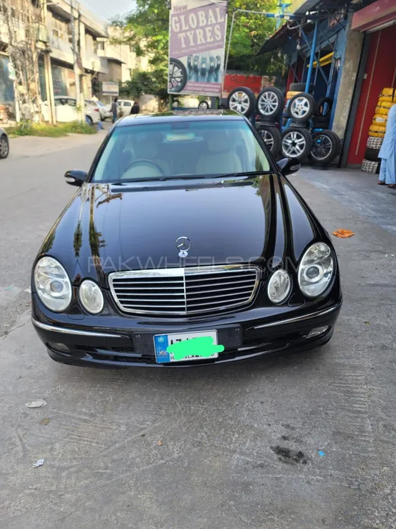 Mercedes Benz E Class 2004 for Sale in Rawalpindi Image-1