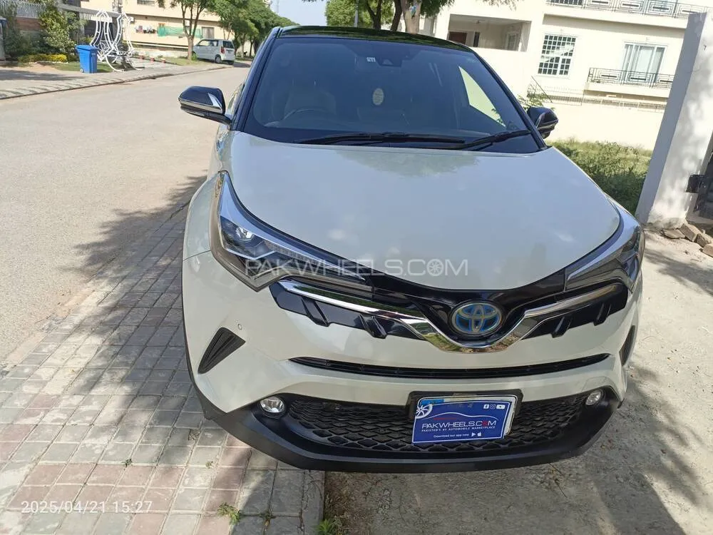 ٹویوٹا سی-ایچ آر 2018 for Sale in اسلام آباد Image-1