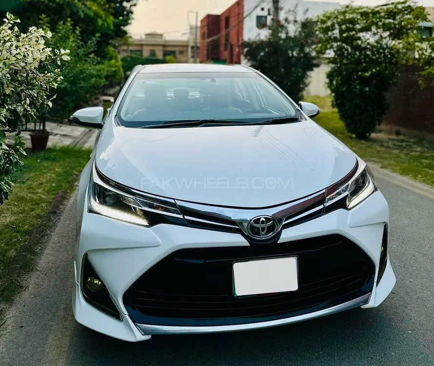 Toyota Corolla 2018 for Sale in Lahore Image-1