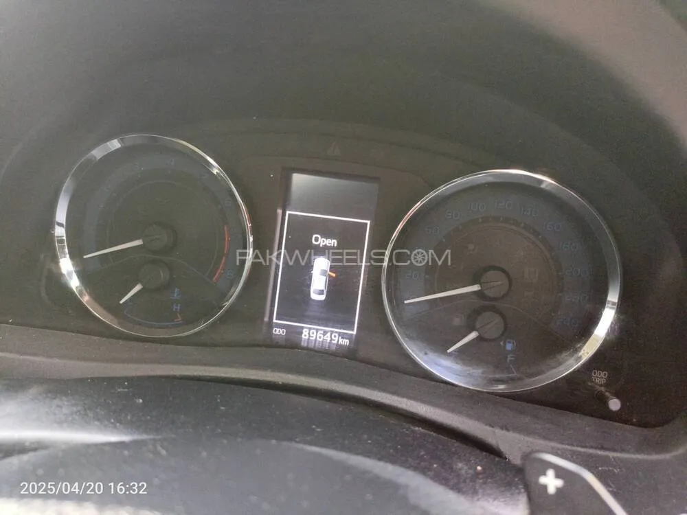 Toyota Corolla 2019 for Sale in Karachi Toyota Corolla 2019 for Sale in Karachi Image-9
